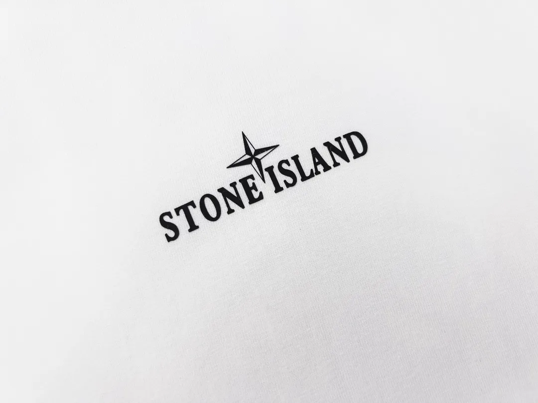 W655#P110💰 [Stone lsland/Stone Island summer new dark turbid compass printed pattern short-sleeved T-shirt] ⚠️[Original creation, high control of details] - Made of 260 grams of combed cotton, 32 count double yarn, soft and comfortable to the touch, sweat-absorbent and breathable. - Simple, basic and versatile style, original quality, the first choice for couples. - Made in a large factory, four needles and five threads on the shoulder, neatly routed, high quality workmanship. - Same style for men and women. Very versatile, one piece for everyone, details are clearly visible. Color: Black White Size: M L